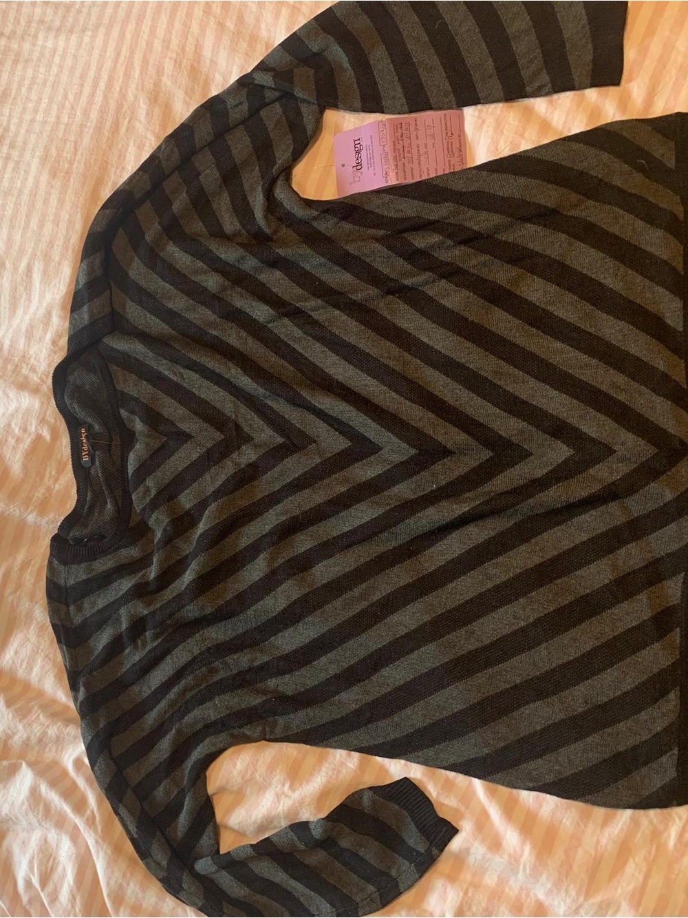 Striped Long-Sleeve Pullover Tee - Black and Gray